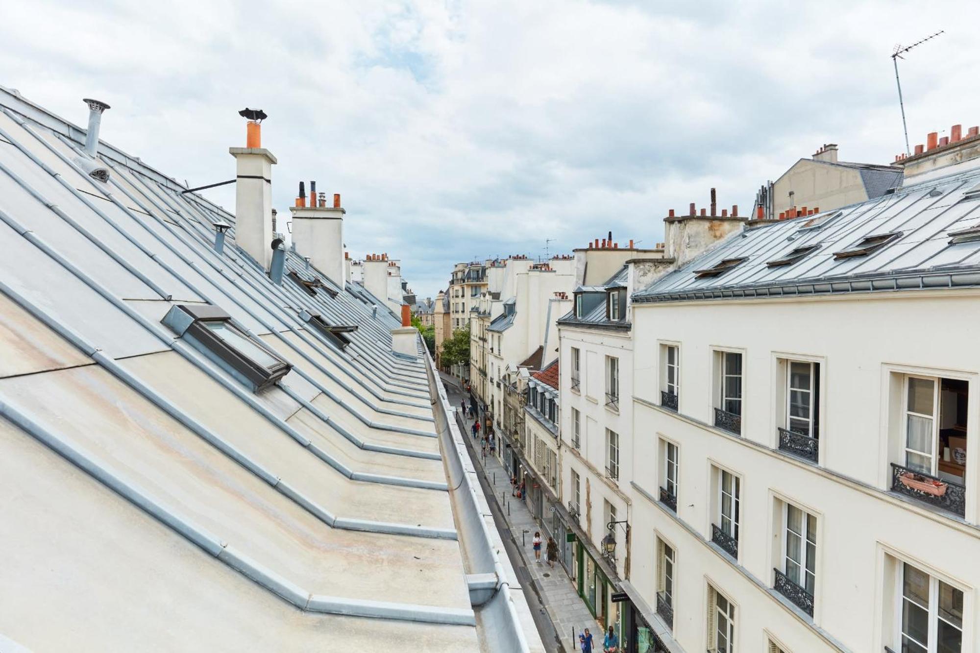 Place Des Vosges - 1Br With Balcony - Cityapartmentstay Paris Eksteriør billede